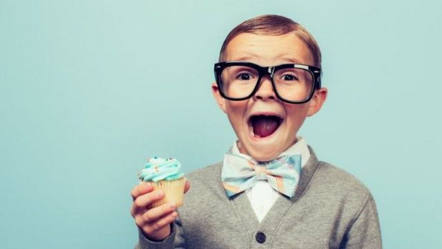 الرجال كبار السن ينجبون أبناء الرجال كبار السن ينجبون أبناء