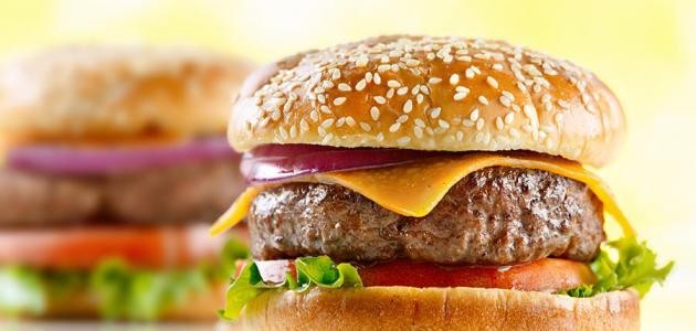 عمل أكلات سريعة