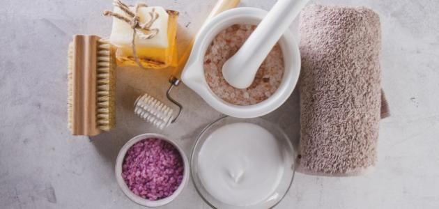 تقشير الركب والأكواع