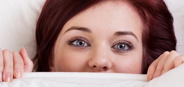 ما سبب الانتفاخ تحت العين