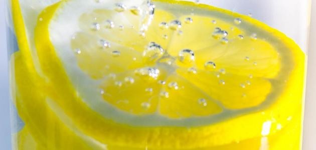 فوائد شرب الماء مع الليمون