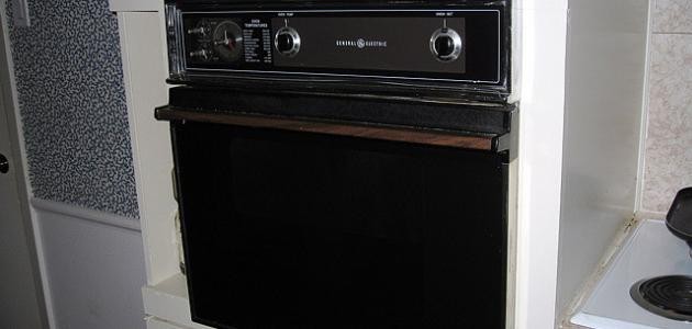 كيف يعمل الفرن الكهربائي