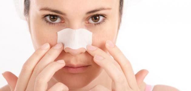 كيف يمكن إزالة الرؤوس السوداء من الأنف