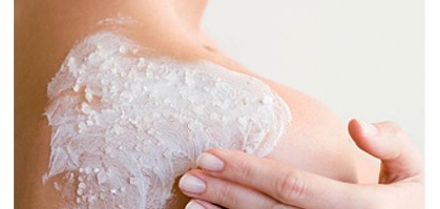 كيف أعمل تقشيراً للجسم