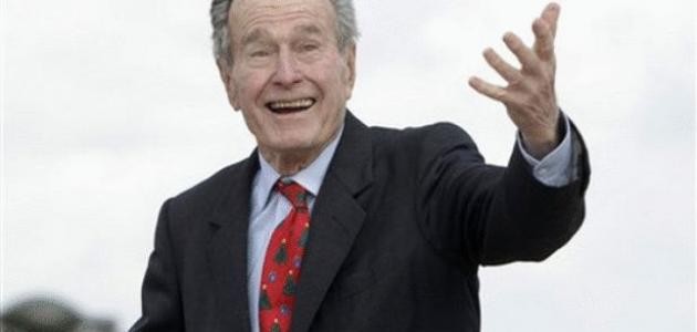 جورج بوش الأب