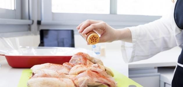 كيف أنظف الدجاج