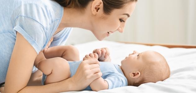 كيف أشجع طفلي على الكلام