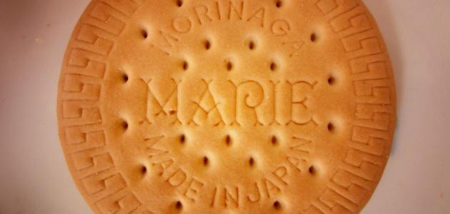 طريقة عمل حلويات بالبسكويت