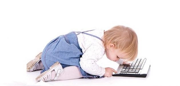 كيف يستعمل الطفل الإنترنت