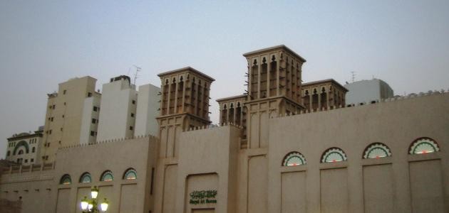 أين تقع الشارقة