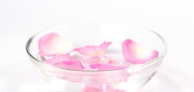 كيف أستعمل ماء الورد كيف أستعمل ماء الورد