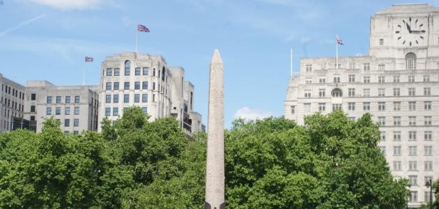 أين توجد مسلة كليوباترا